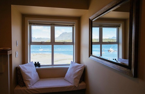 Tofino Condo | The Anchorage- The Perfect Waterfront Suite !