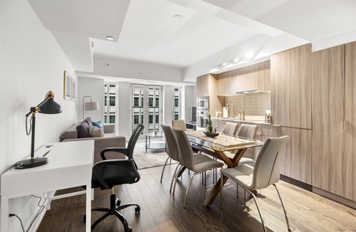 Bay Cloverhill Apartment | The Britt Condos in Downtown Toronto
