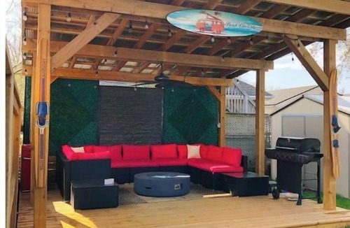Crystal Beach House | The Crystal Breeze Cottage *Now with A/C for 2023