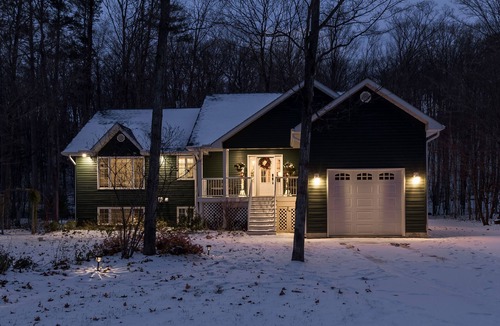 Lafontaine Cottage | The Emerald near Lafontaine beach for family stays