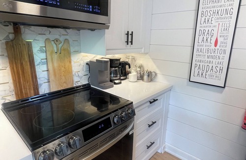 Minden Hills Cottage | The Lakeside Hideaway