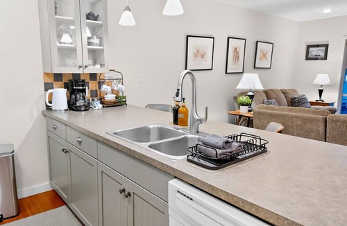 Tofino Villa | The Landing- Your Downtown Waterfront Oasis