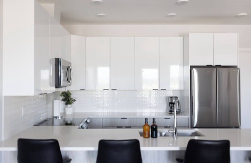 Langley Condo | The Logan Residence, 2-bed, 2- full bath Suite - In the Heart of Langley City