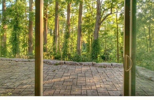 Norval House | the Luxury Liard House, Historic 4bed country home