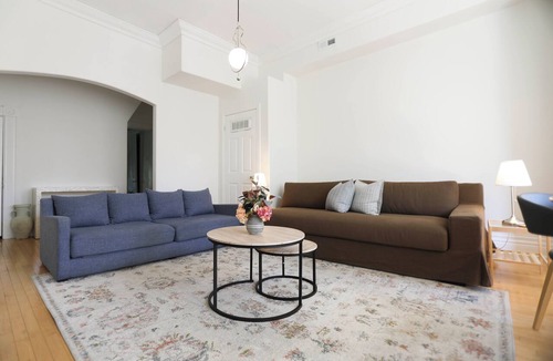Peterborough Apartment | The Maison Suite Centrally Located