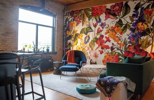 Parkdale Apartment | The Nest - Spacious Luxury Loft in Toronto with Den. Street car accessible!