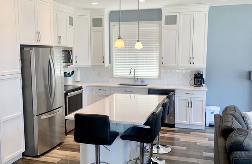 Osoyoos Cottage | The Osoyoos Lake Breeze Cottage #260