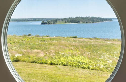 Pubnico Cottage | The perfect East Coast experience. Guesthouse on 38 acres with 360° Ocean views.