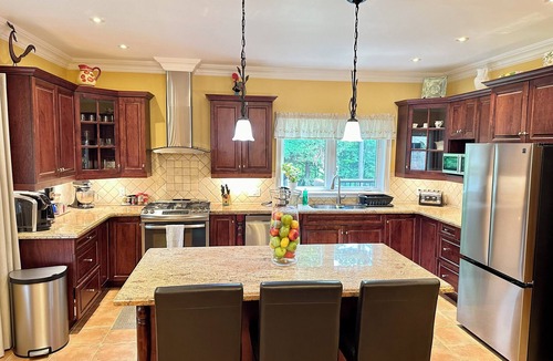 Lafontaine Cottage | The perfect get away by the Georgian Bay!