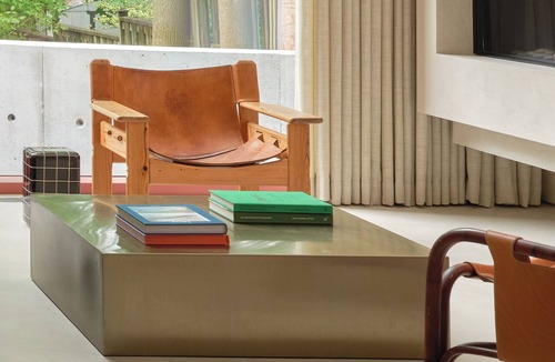 Sherwood Park House | The photographs are real. In-person is even better