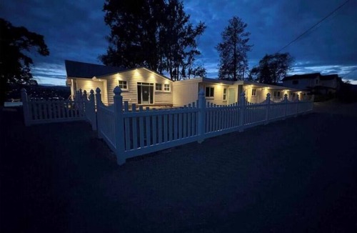 Central Okanagan House | The Point on Wood Lake