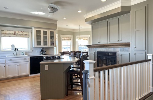North Rustico House | The Red Rock Beach House 🌊 Relax, Unwind & Enjoy!