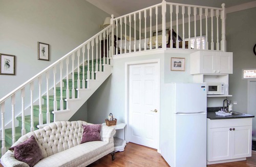 Bracebridge Apartment | The Royal Suite | The Jypsy Inn