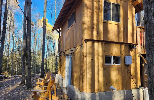 Corbeil Cabin | The Rustic Treehouse Hideaway-cozy treehouse retreat in Northern Ontario