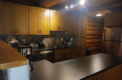 Hemlock Valley House | The Sleepy Bear