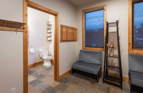 East Kootenay Cabin | The Stemwinder Solar Lodge by Simply Kimberley