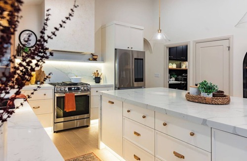 Caledonia House | The Whitehouse: Designer Country Stay for Groups