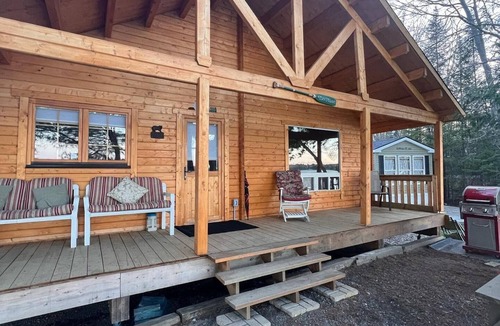 Seguin Cottage | This cottage is a 3 bedroom(s), 1 bathrooms, located in Parry Sound, , ON.
