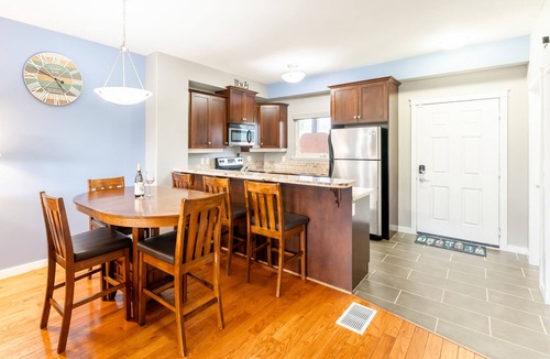 Osoyoos Condo | This is the life. 3 bedroom lakefront property close to everything!