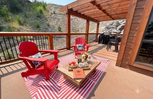 East Kootenay Condo | TimberStone 25 - Golf - Ski - Hike - Chill - Private Hot Tub - Sleeps 11