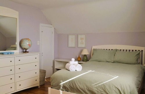 Virgil Cottage | Tranquil Country Cottage Niagara on the Lake