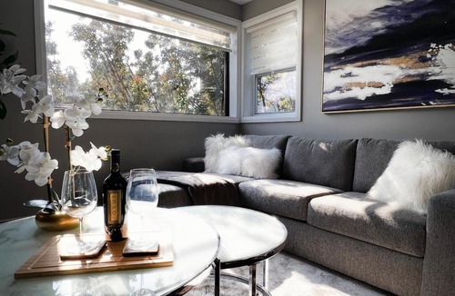 South London Apartment | Trendy City Escape - 10 Min to Covent Garden