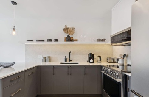 Collingwood Condo | Trendy Condo in Downtown Collingwood - 146 Hurontario Unit 4