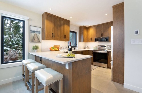 Upper Village Villa | True ski-in/out: close to village with Private HT
