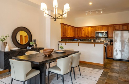 Nordic Estates House | True SKI IN/OUT | Updated 3.5BR | Hot Tub | Garage | Managed By Aloha Whistler
