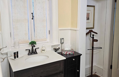 Pembroke Hotel | TTR - Majestic