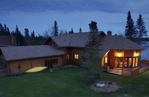 Main Brook Cabin | Tuckamore Lodge Rentals - Main Cedar Lodge - Suite 10