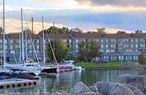 Thornbury Condo | Two Bedroom condo Georgian bay - Royal Harbour Resort Thornbury Ontario