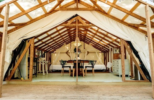 Strong RV Rental | Unique Accommodation for the Perfect Outdoor Getaway near Muskoka, Ontario
