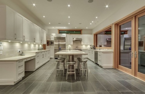 Whistler House | Unique Luxury Home, Just 5 Min from Whistler Village & Ski Lifts