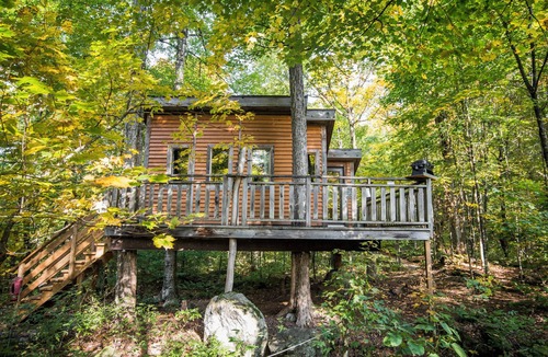 Saint-Faustin-Lac-Carre House | Unique treehouse in the forest, close to reception | Lodging #07