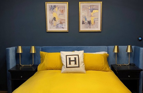 Old Town Historic District Bed & Breakfast | Unparalleled comfort - 2 BR Upper East Suite at Hattan House Boutique Hotel B&B