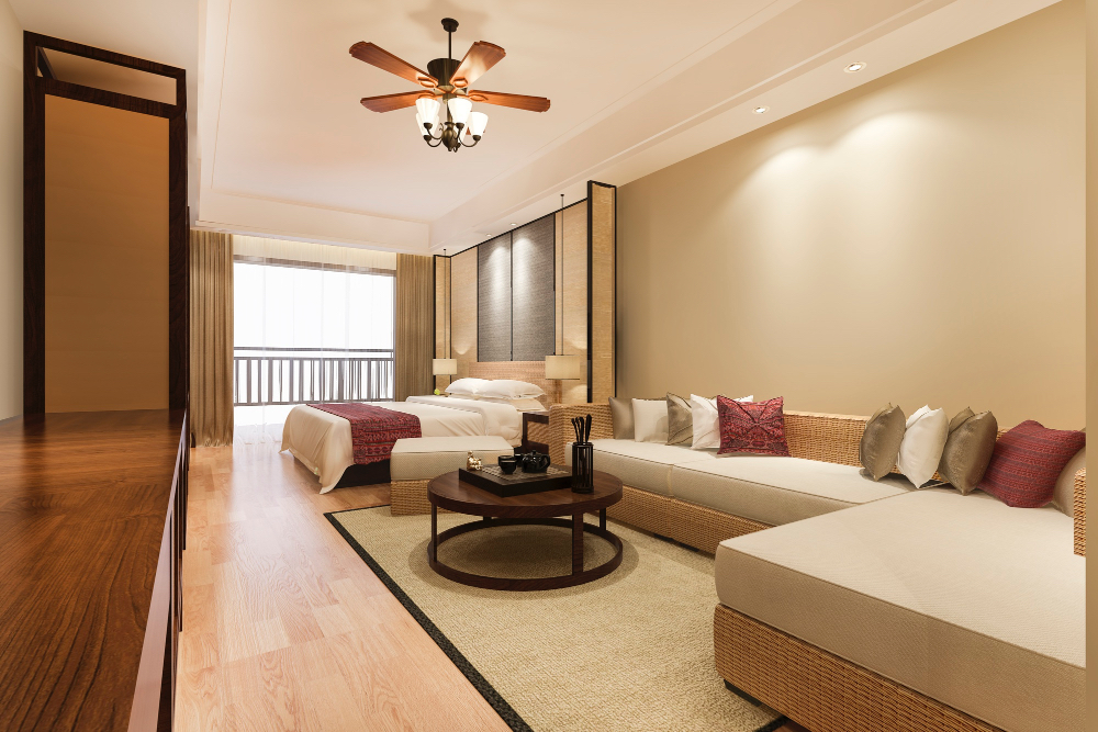 Grandview-Woodland House | Upscale Comfort on The Drive with AC (Family-Friendly & Business Travel Ready)