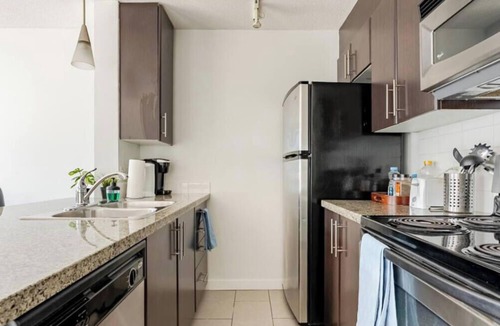 Crosstown Apartment | Vancouver downtown apartment
