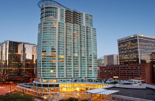 Coal Harbour Hotel | Vancouver Marriott Pinnacle Downtown Hotel