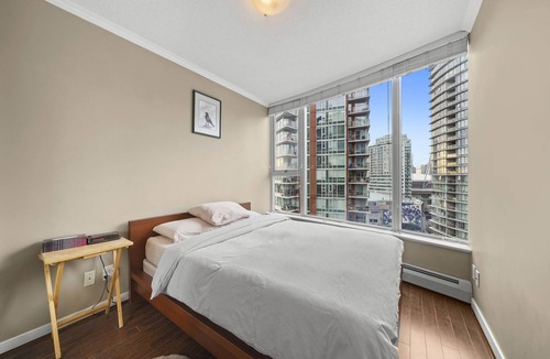 Crosstown Apartment | Vlinderhof West 2 Bedroom 2 Bathroom Family sized home with game room & balcony