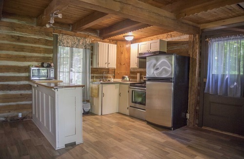 Saint-Hippolyte House | Vraie Maison Ancestrale laurentides saint-sauveur