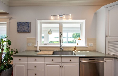 Musquodoboit Harbour House | Waterfront LUXURY Guesthouse + Spa Amenities, near Martinique Beach