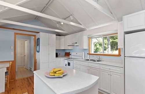 McDougall Cottage | ~Waterfront Cottage in the heart of Parry Sound~