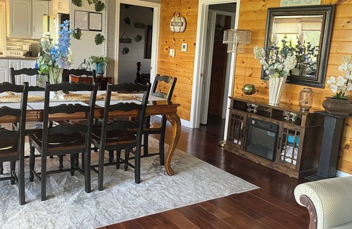 Ashfield-Colborne-Wawanosh Cottage | Waterfront Cottage/Hotub/Outdoor Shower/private sand beach/2pet/2-14+guests