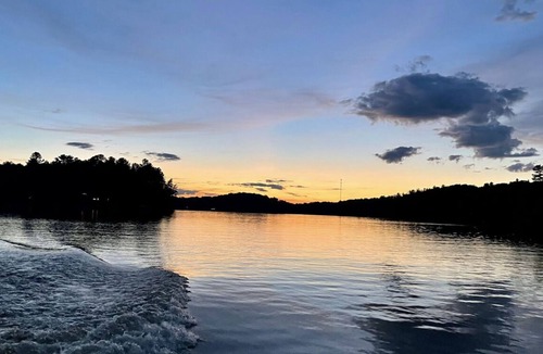 Muskoka Lakes House | Waterfront Cottage with 11/10 Views on 3 Mile Lake
