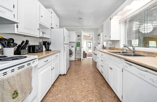 Norland Cottage | Waterfront Family Cottage with Hot Tub on Gull River, Ontario