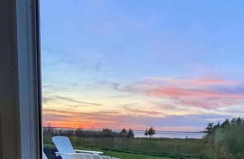 Darnley House | Waterfront Farmhouse - Renovated June 30 2022