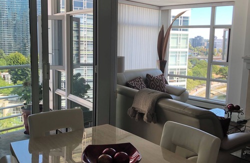 Yaletown Apartment | Waterfront Furnished 2 Bed/2 Bath Condo Yaletown Vancouver
