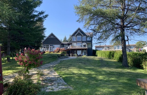 Azilda House | Waterfront Guest Suite