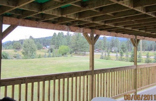 Wardner House | Waterfront property in the beautiful Rocky Mountains.